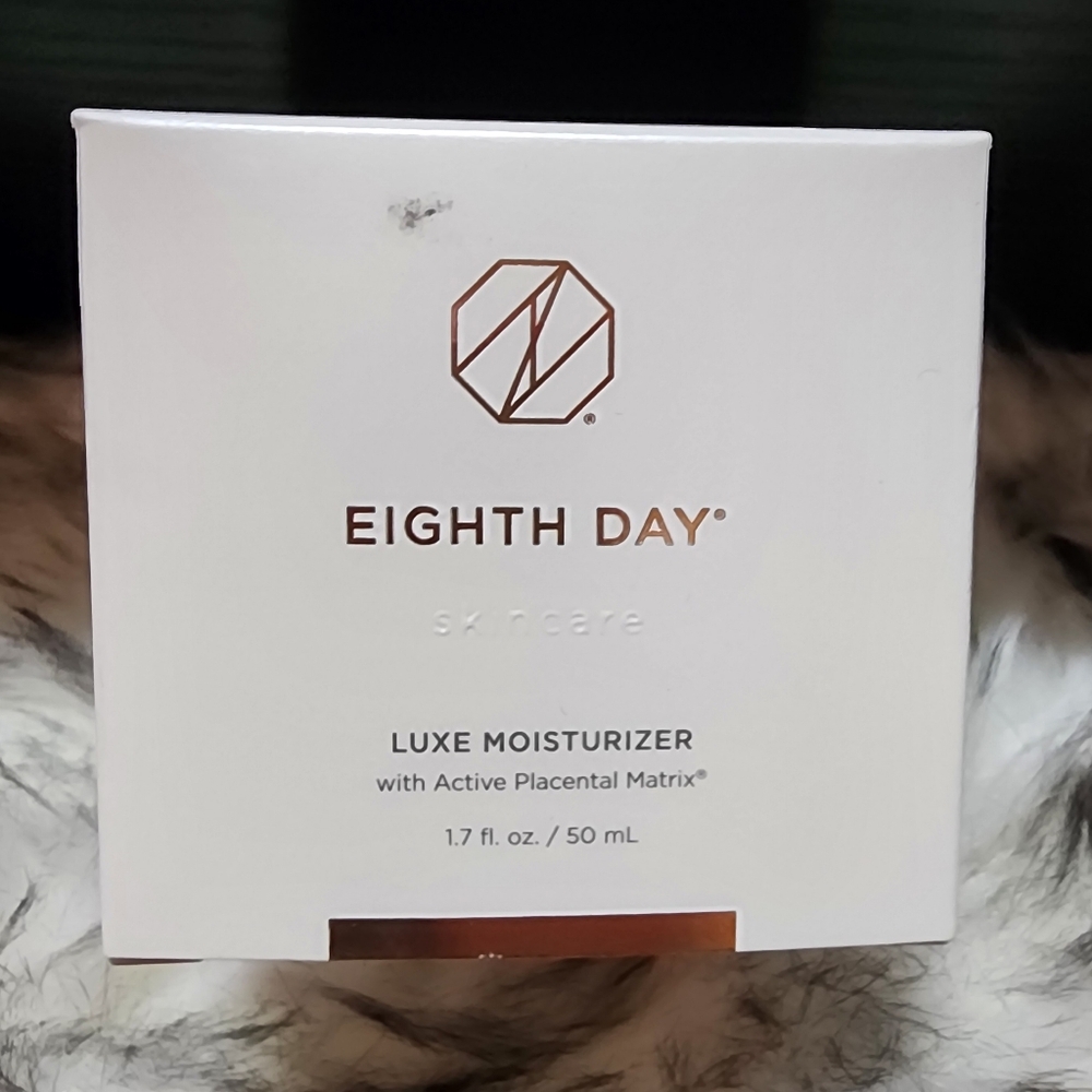 Eighth Day Luxe Moisturizer 1.7 oz
